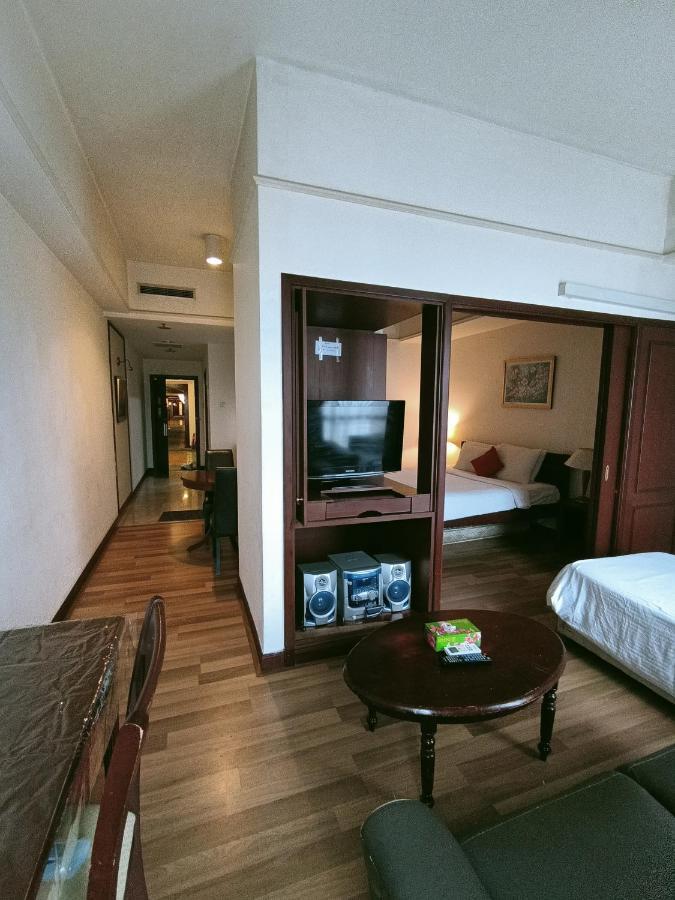 Moonlight Service Suite Kuala Lumpur Esterno foto